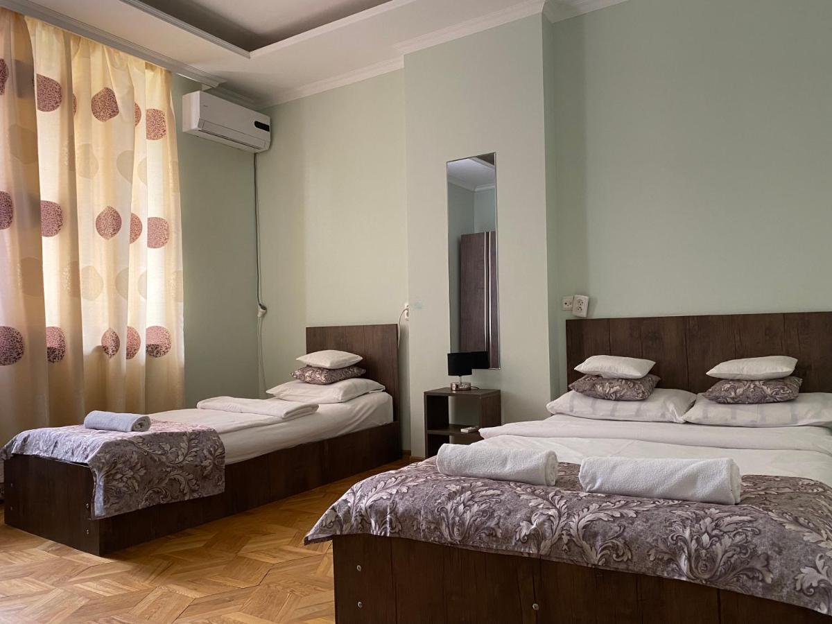 Aloft House Hotell Kutaisi Exteriör bild