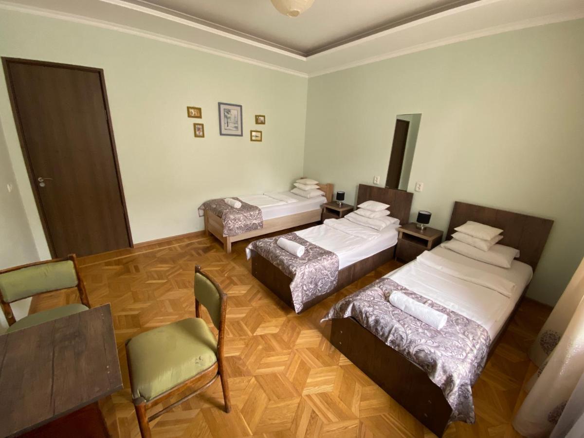 Aloft House Hotell Kutaisi Exteriör bild