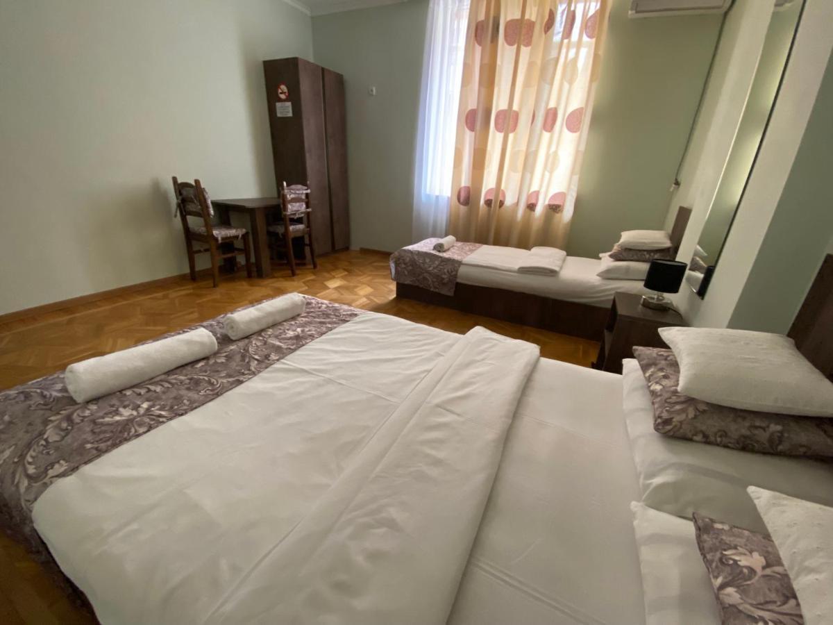 Aloft House Hotell Kutaisi Exteriör bild